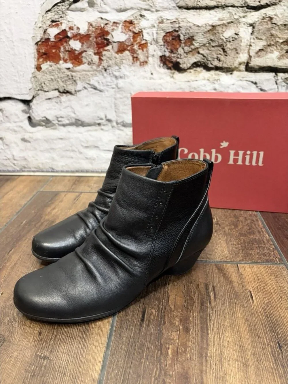 Cobb Hill by New Balance cobb hill