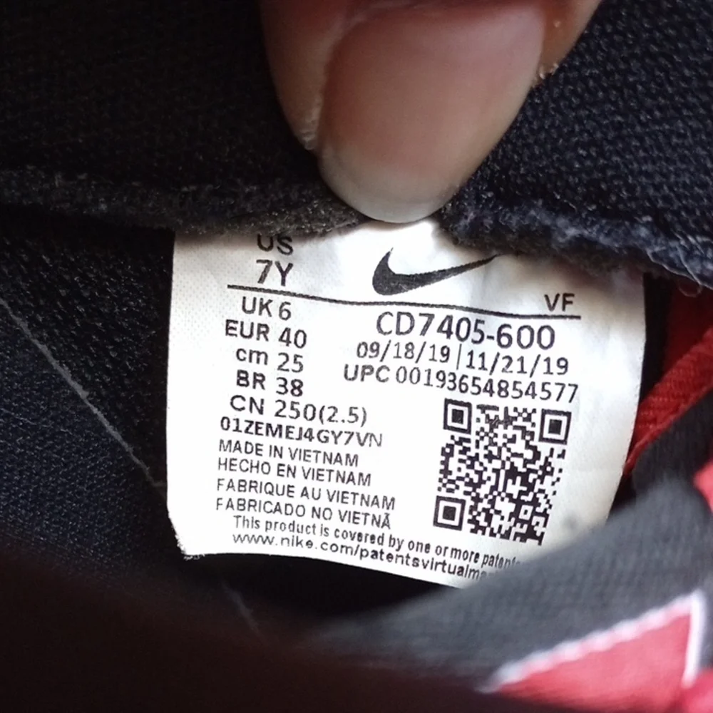 Nike AIR Red and Black Women's Lace-Up Athletic‎ Sneakers
