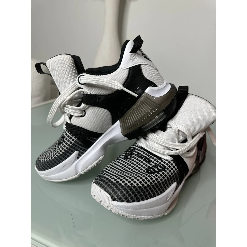 Nike LeBron Witness VII Basketball Shoes‎ Black White Sneakers Mens US 5Y