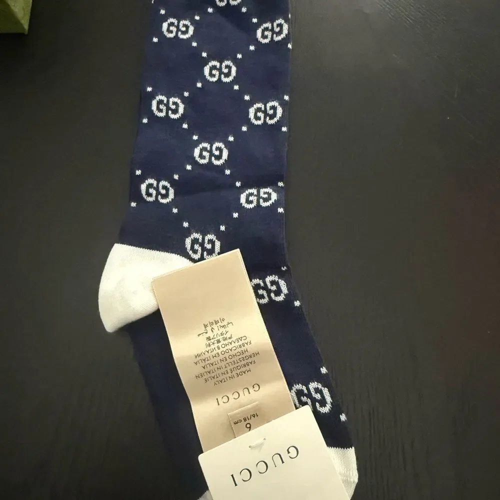 Brand new unisex Gucci  small Socks in Navy and White fits size 5-7