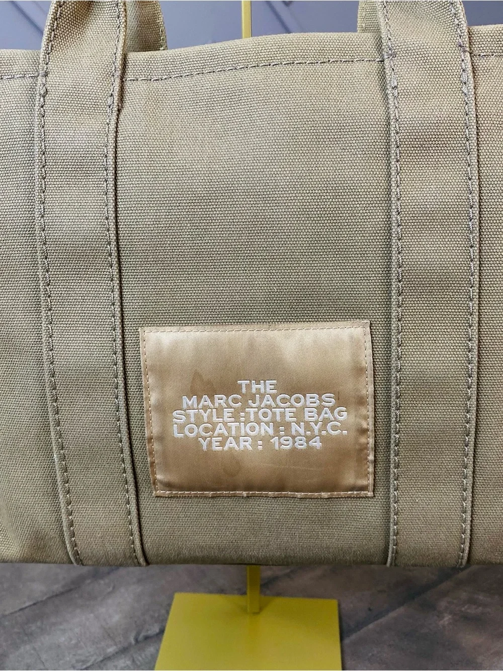 Marc Jacobs up sale