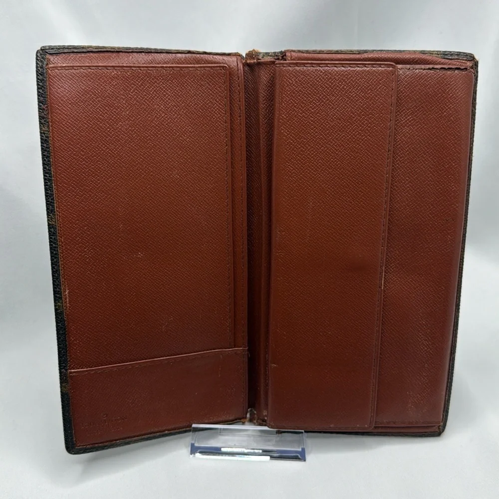 Louis Vuitton pre owned