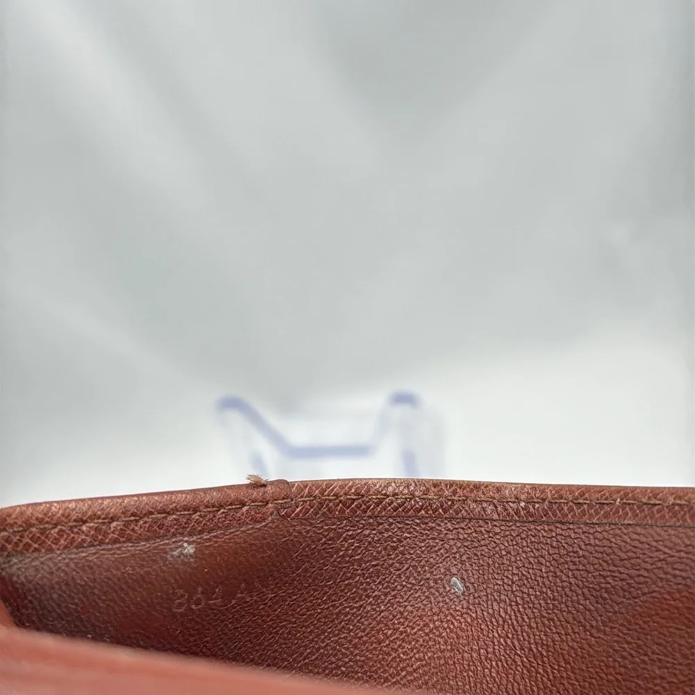 Louis Vuitton pre owned
