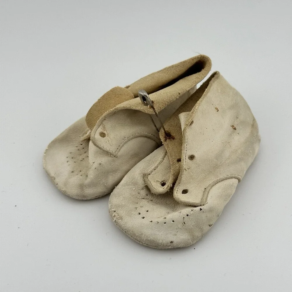 Vtg Baby Shoes Lot White Leather Infant First Walker Shoes 1920s–50s Tiny Titan+