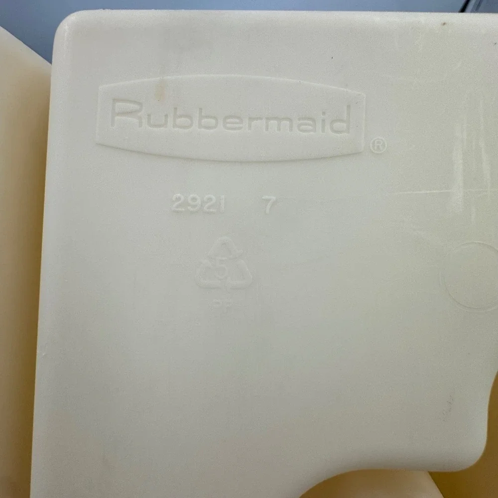 Rubbermaid item good