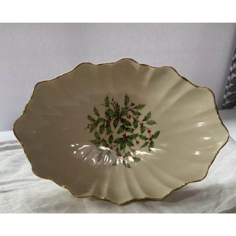 Lenox holly wear are