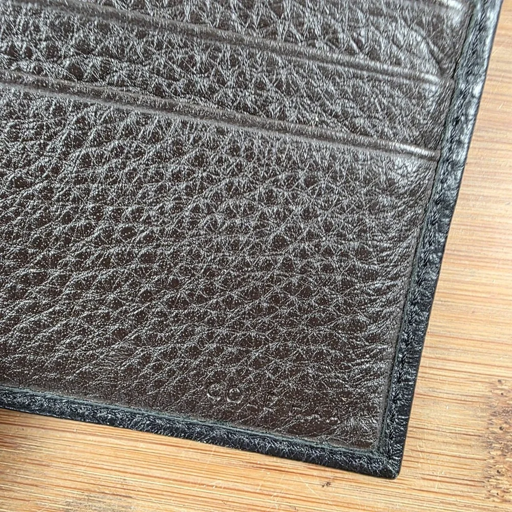 Cole Haan pockets tapes