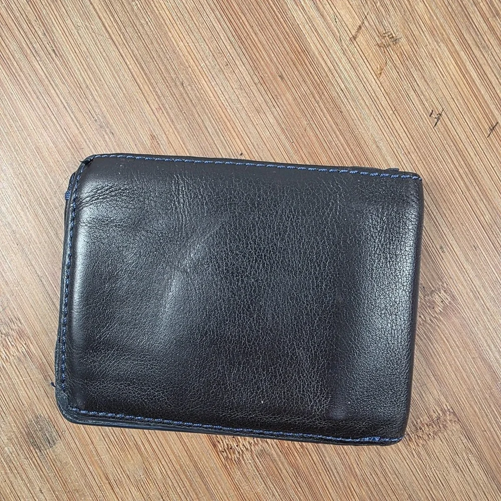 Miguel Bellido Wallet Mens One Size Black Leather Bifold Slim Card Case Logo