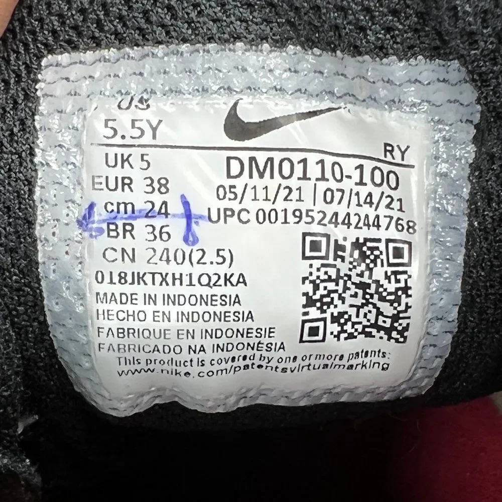 Nike Girls Size 5.5 Grade School‎ Court Borough Low 2