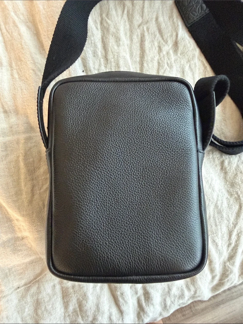 Loewe sleek black
