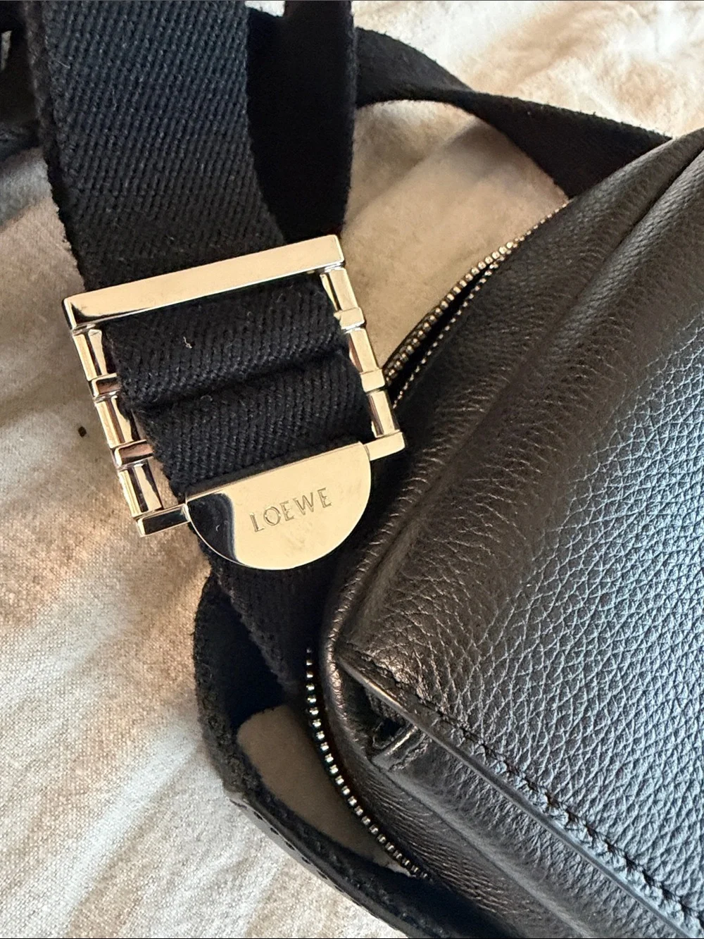 Loewe sleek black