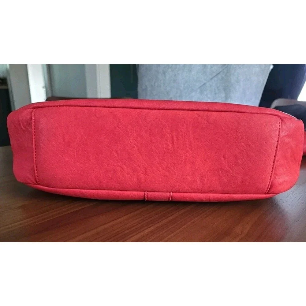 KELLY MOORE Camera Crossbody Hobo Photography Bag Red
