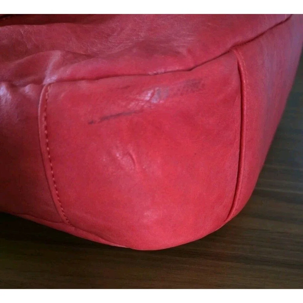 KELLY MOORE Camera Crossbody Hobo Photography Bag Red