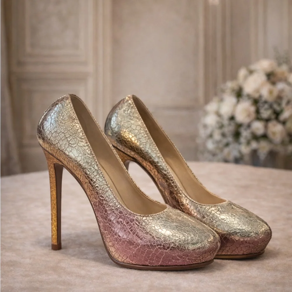 Yves Saint Laurent gold  epitome striking