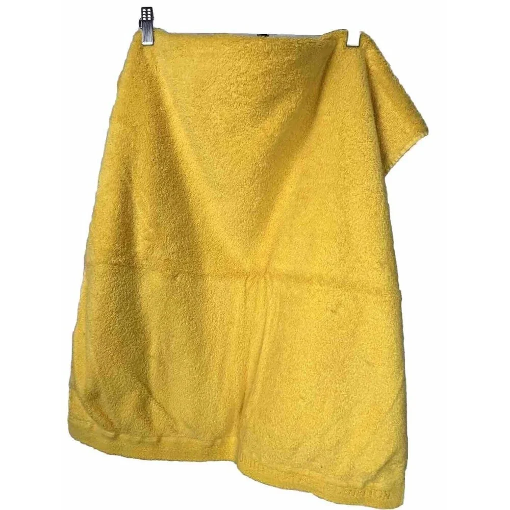 United Colors Of Benetton inches united yellow