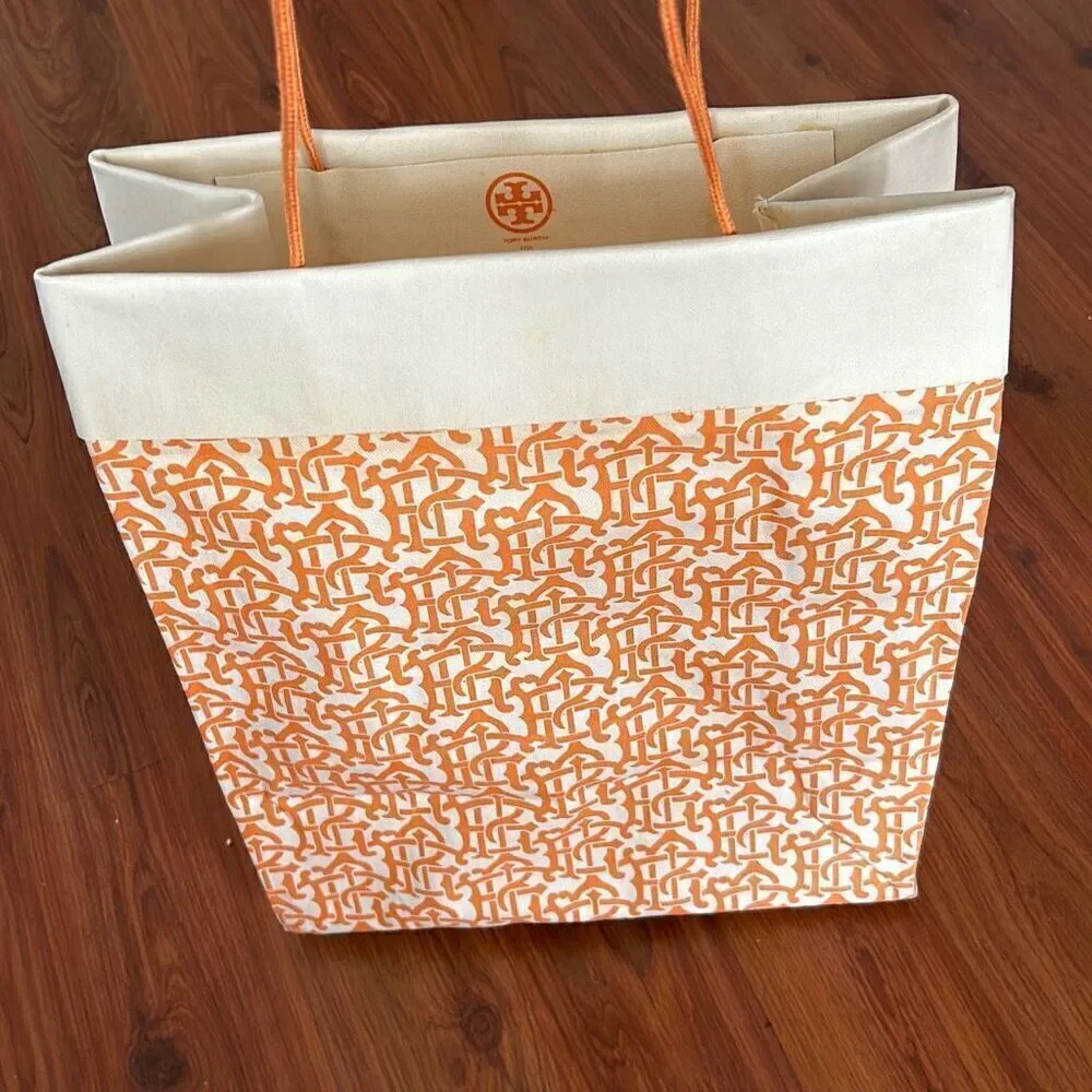 Tory Burch tory burch