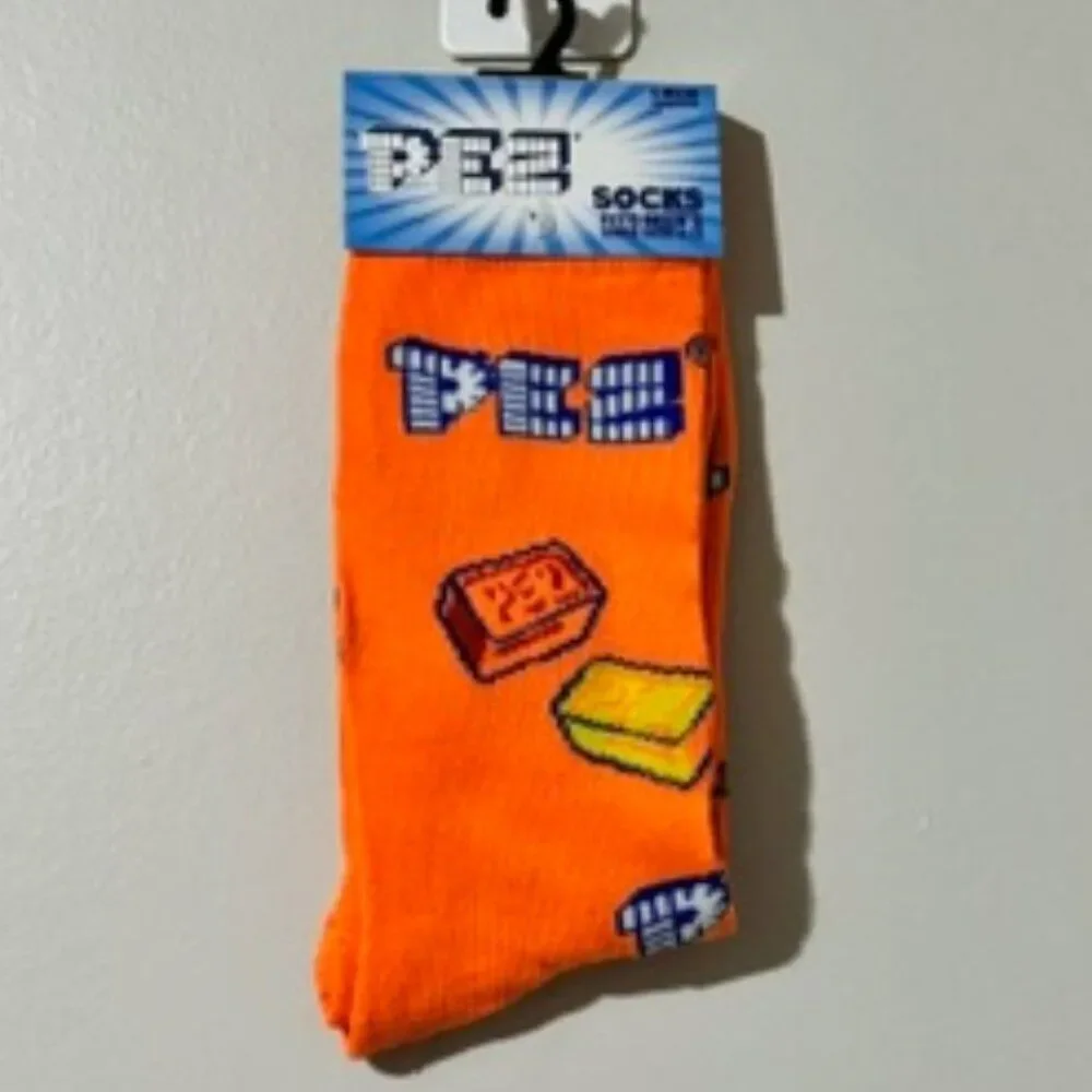 New Unisex Pair of Pez Crew Socks Color Orange Size 6-12