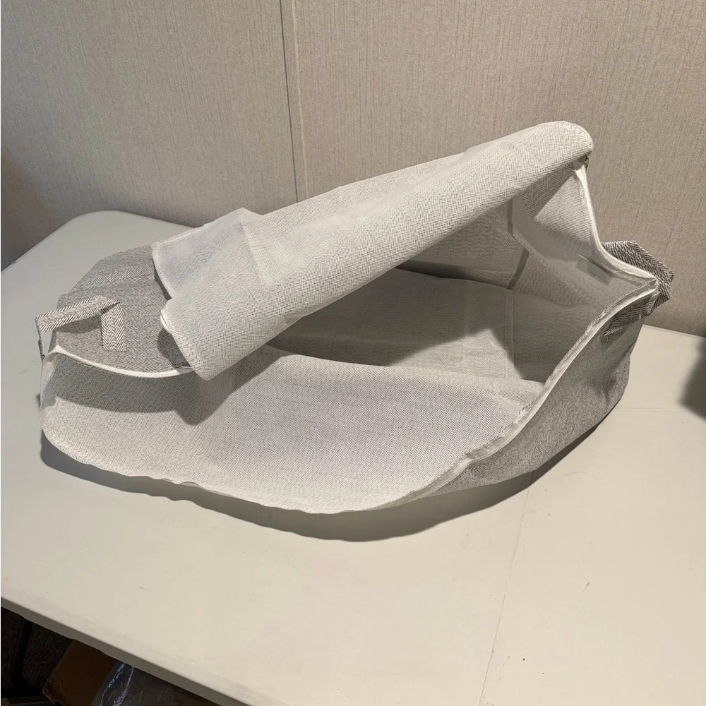 N/A storage bag