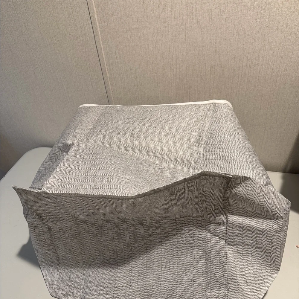 N/A storage bag