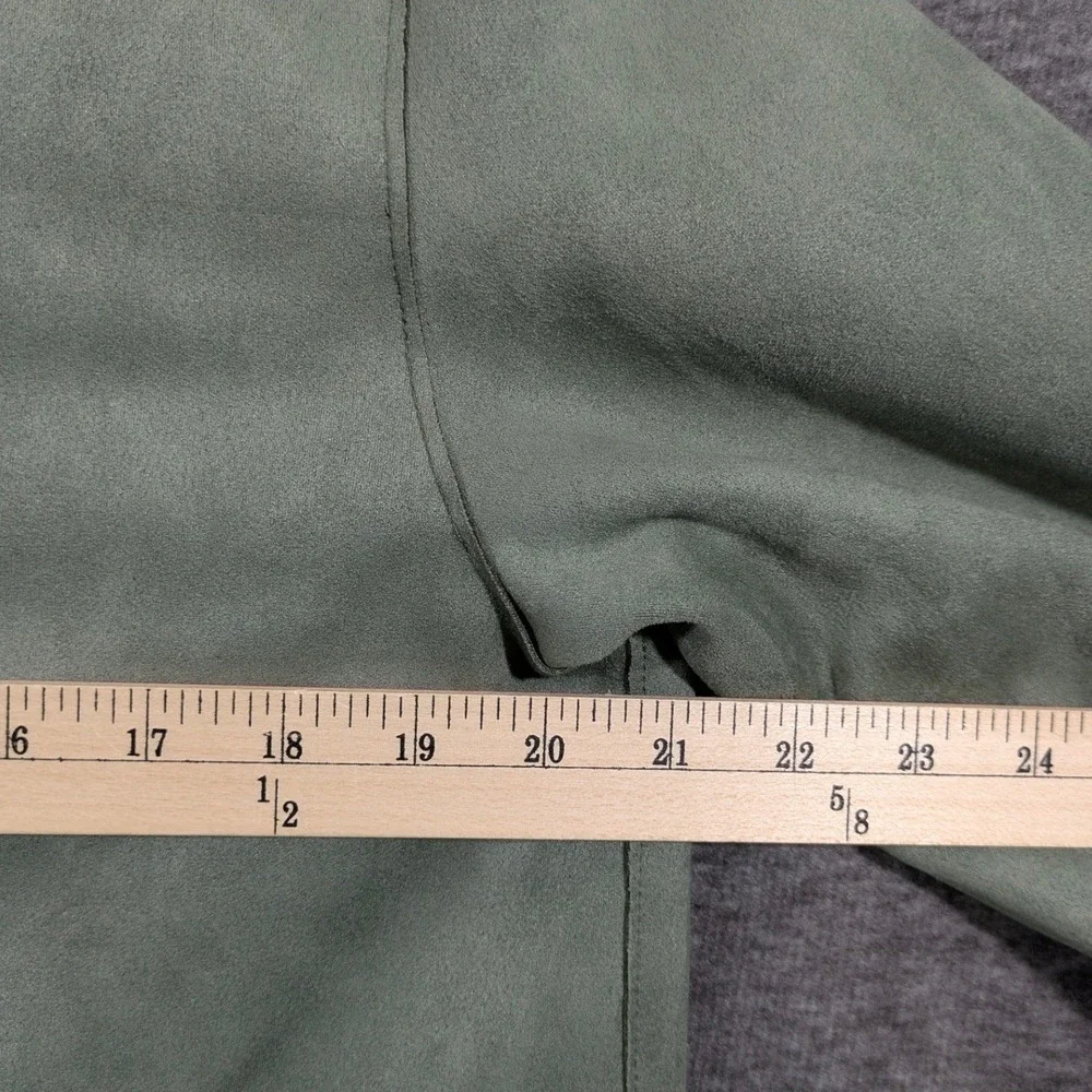 Marla Wynne Layers Womens Top Long Sleeve Full Snap Green Faux Suede Size M