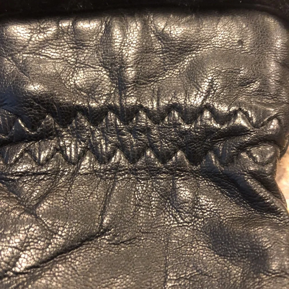 Fownes vintage black