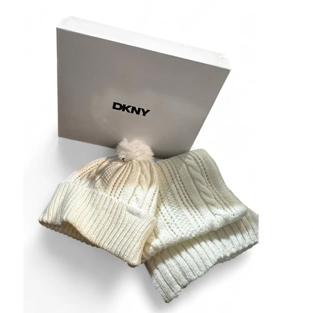 DKNY Cream Knit Scarf and Beanie Set NEW in Box OS Cream color