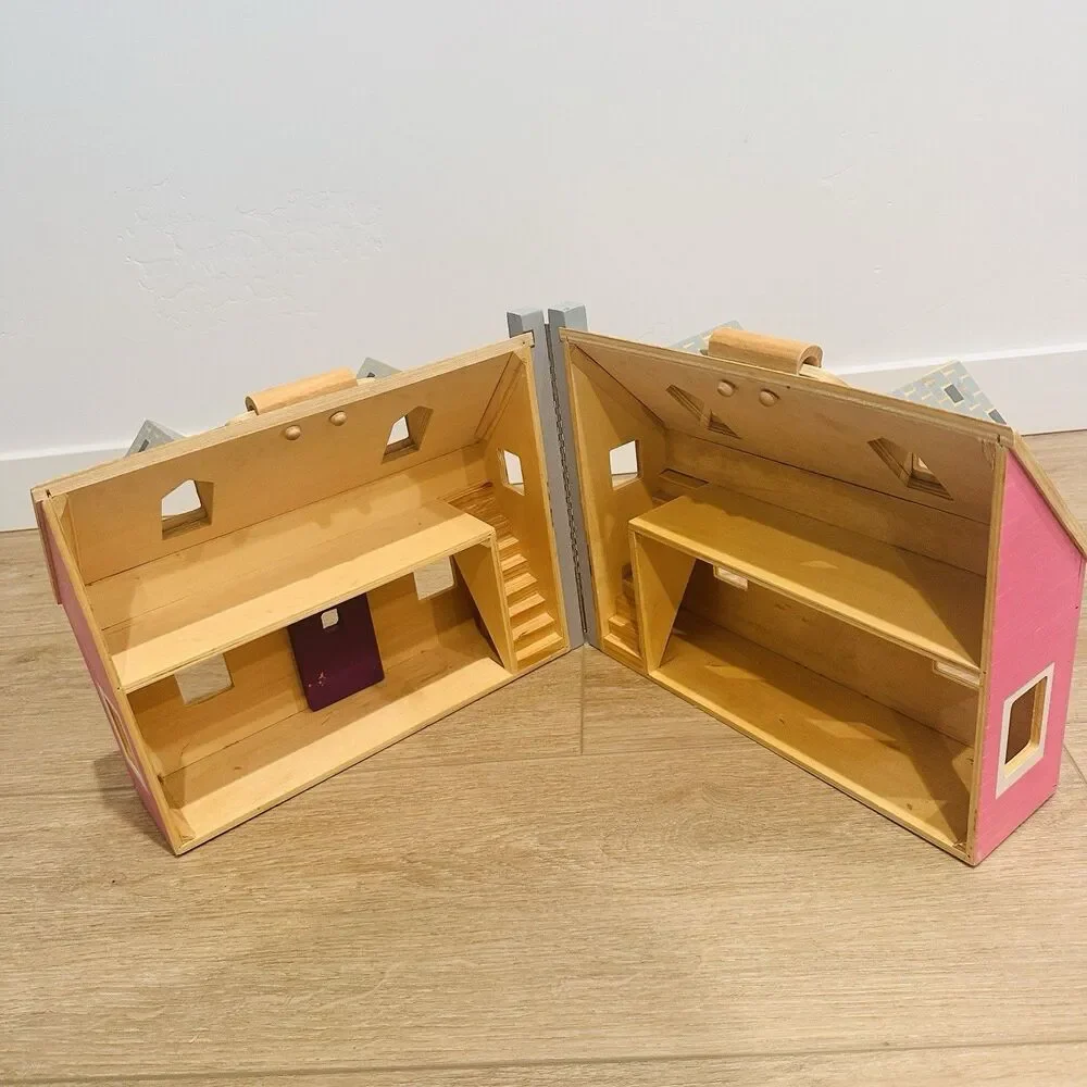 Melissa & Doug super dollhouse