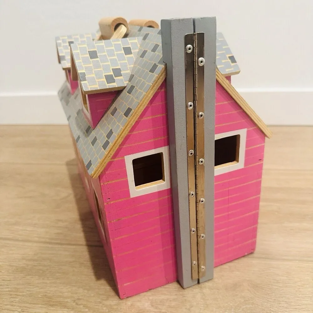 Melissa & Doug white fold dollhouse