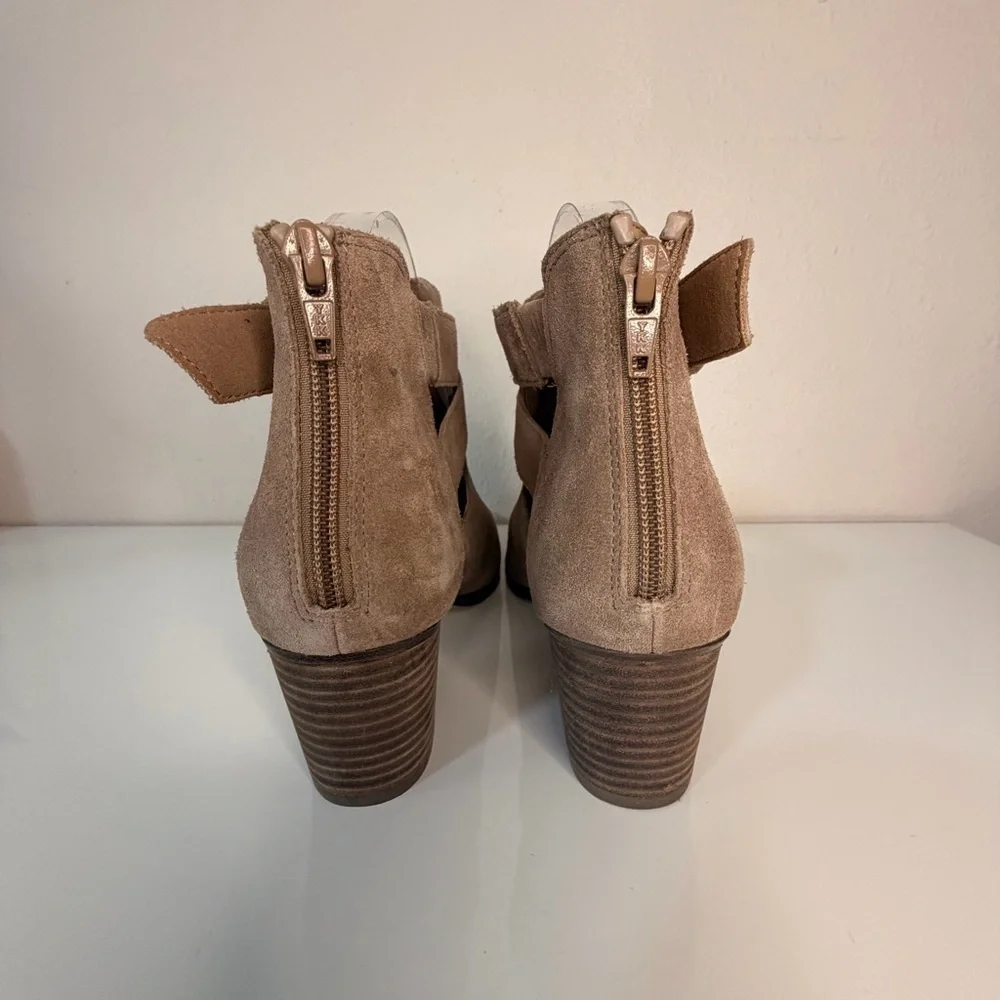 Sole Society stylish taupe