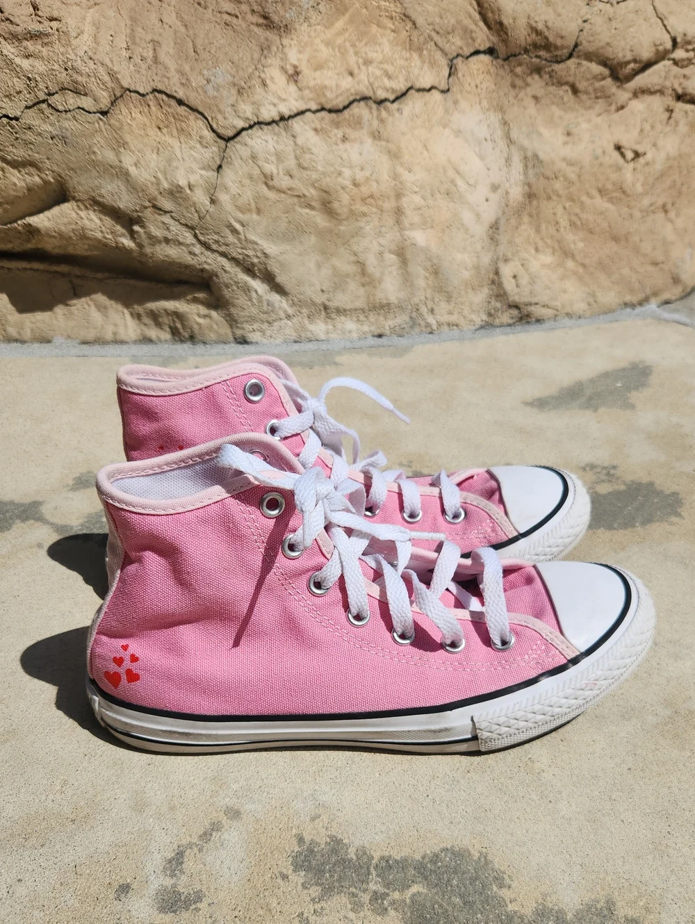 Converse Pink Chuck Taylor All Star Pink Heart High Top Size 2