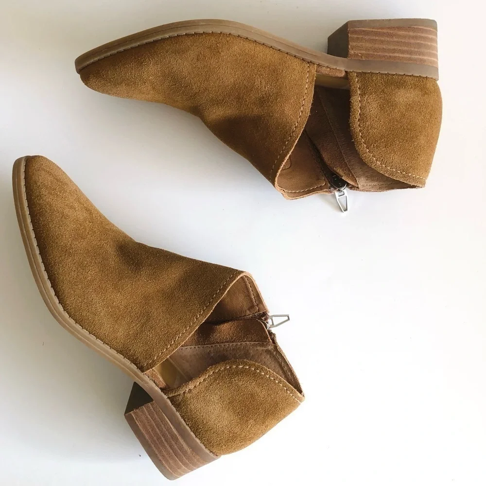 Dolce Vita suede day free