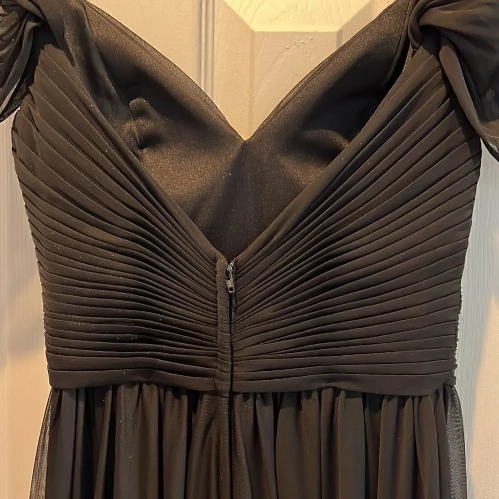Kleinfeld off shoulder