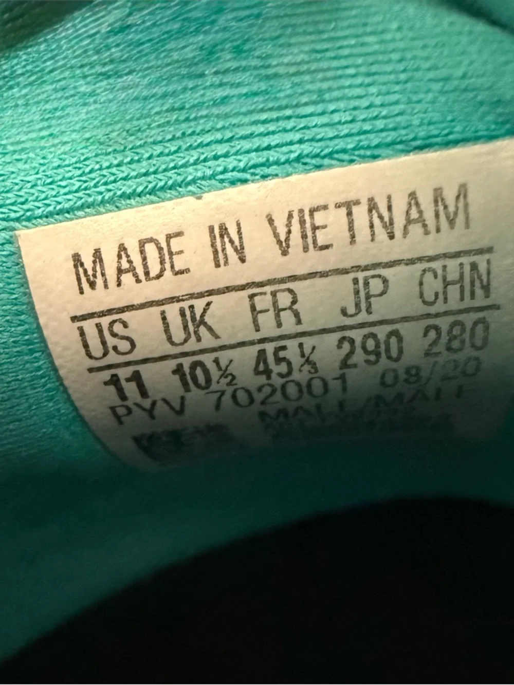 adidas shoe features