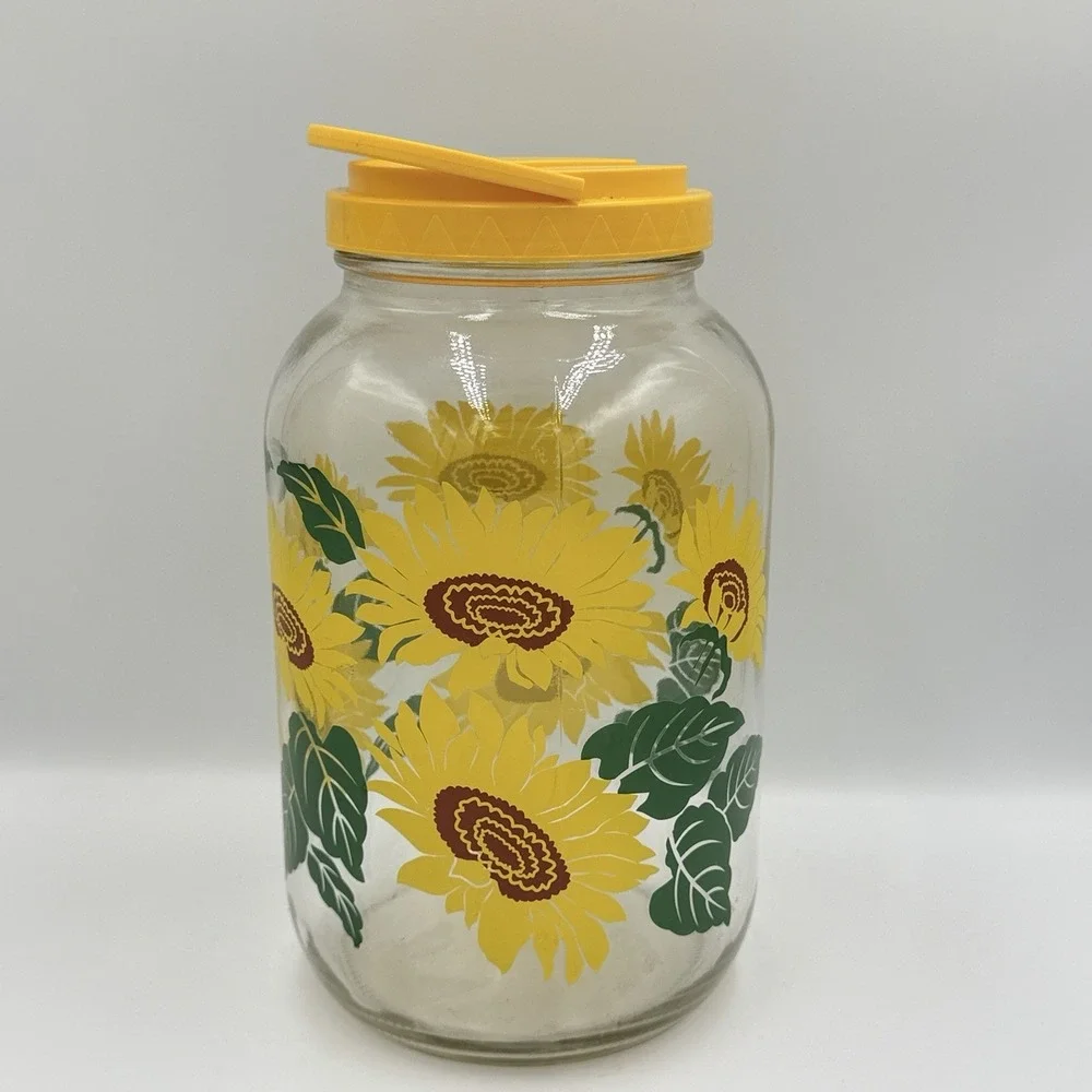 The Unbranded Brand vintage glass