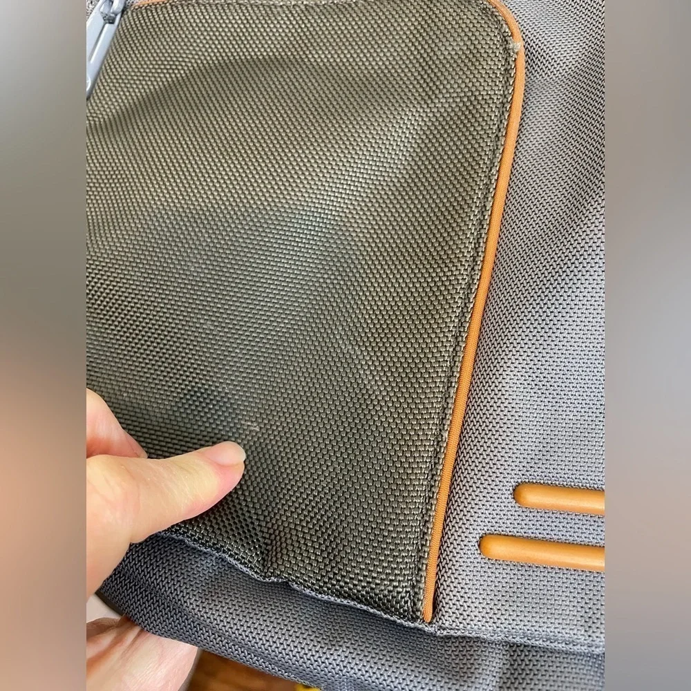 Tumi measures about