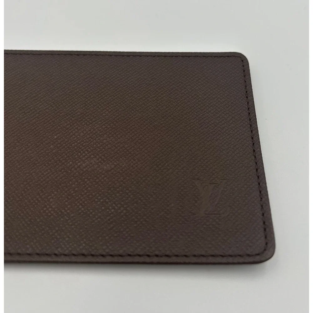 Louis Vuitton Taiga Leather Bifold ID Card Holder Brown Wallet with COA