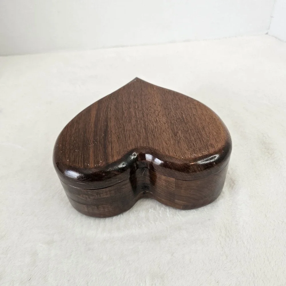 N/A vintage box