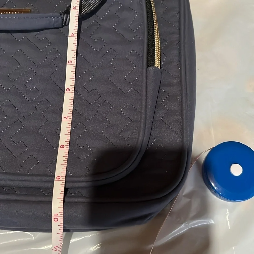 N/A travel toiletry