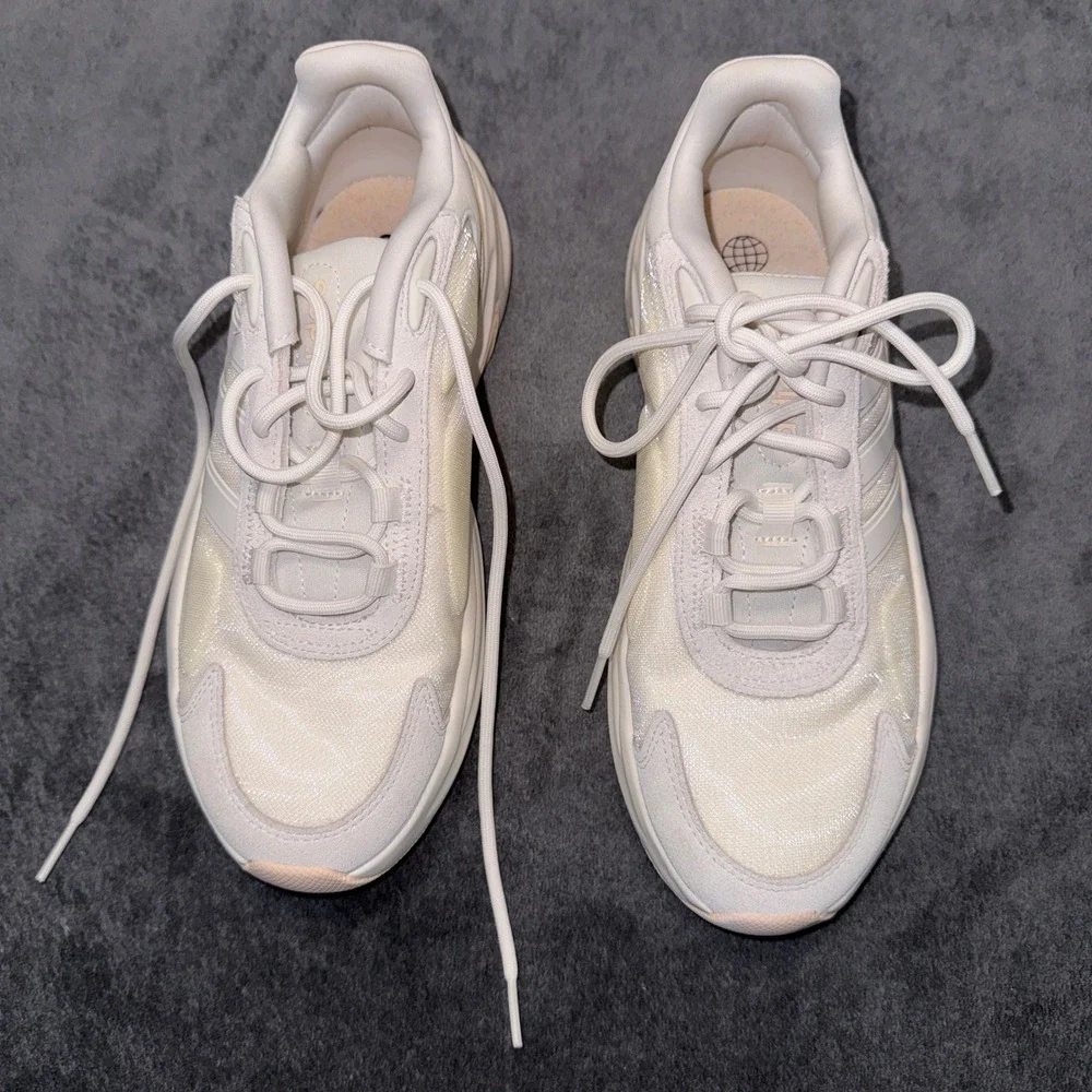 adidas ozelia sneakers