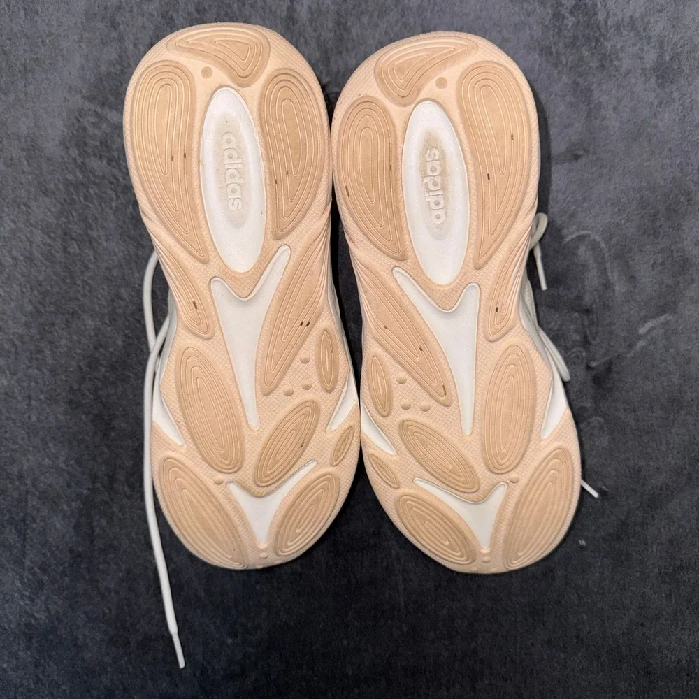 adidas ozelia sneakers