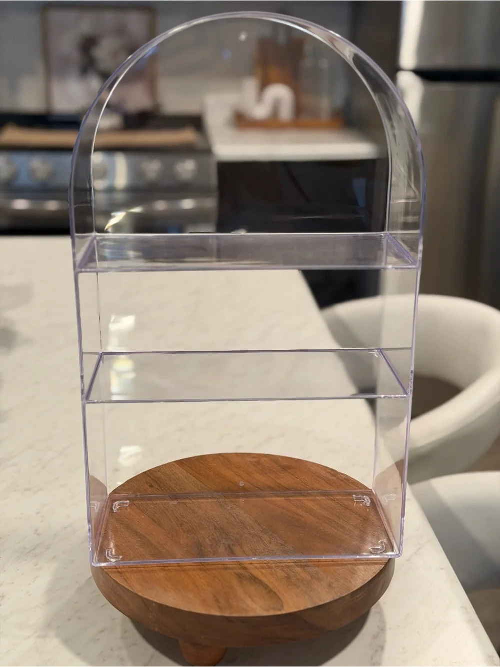N/A clear acrylic