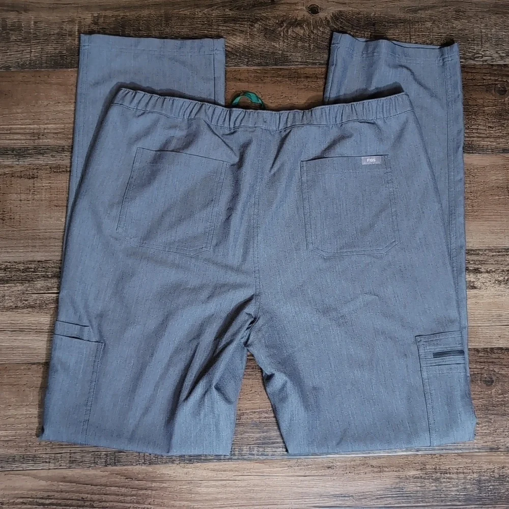 Figs Technical Collection Scrub Pants Size XL/T in Grey