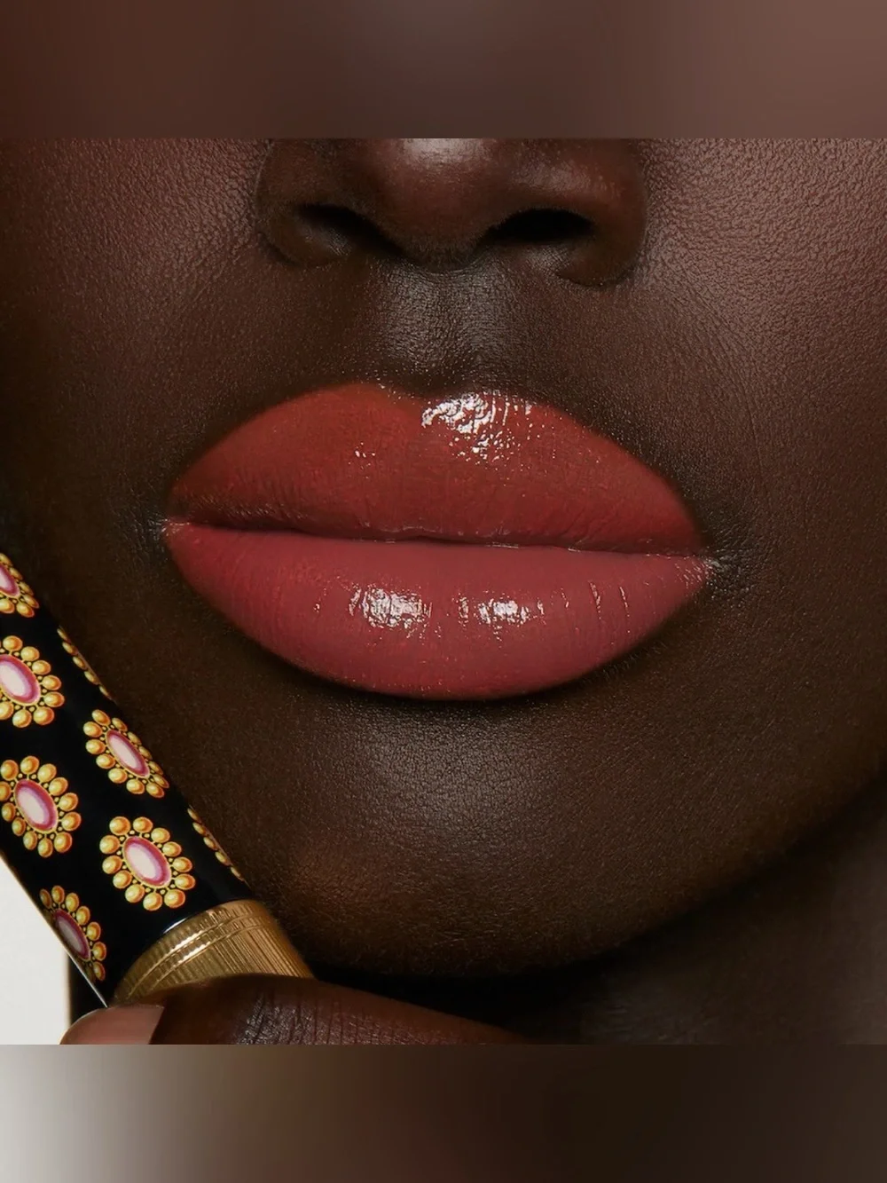 Gucci pretty make ship