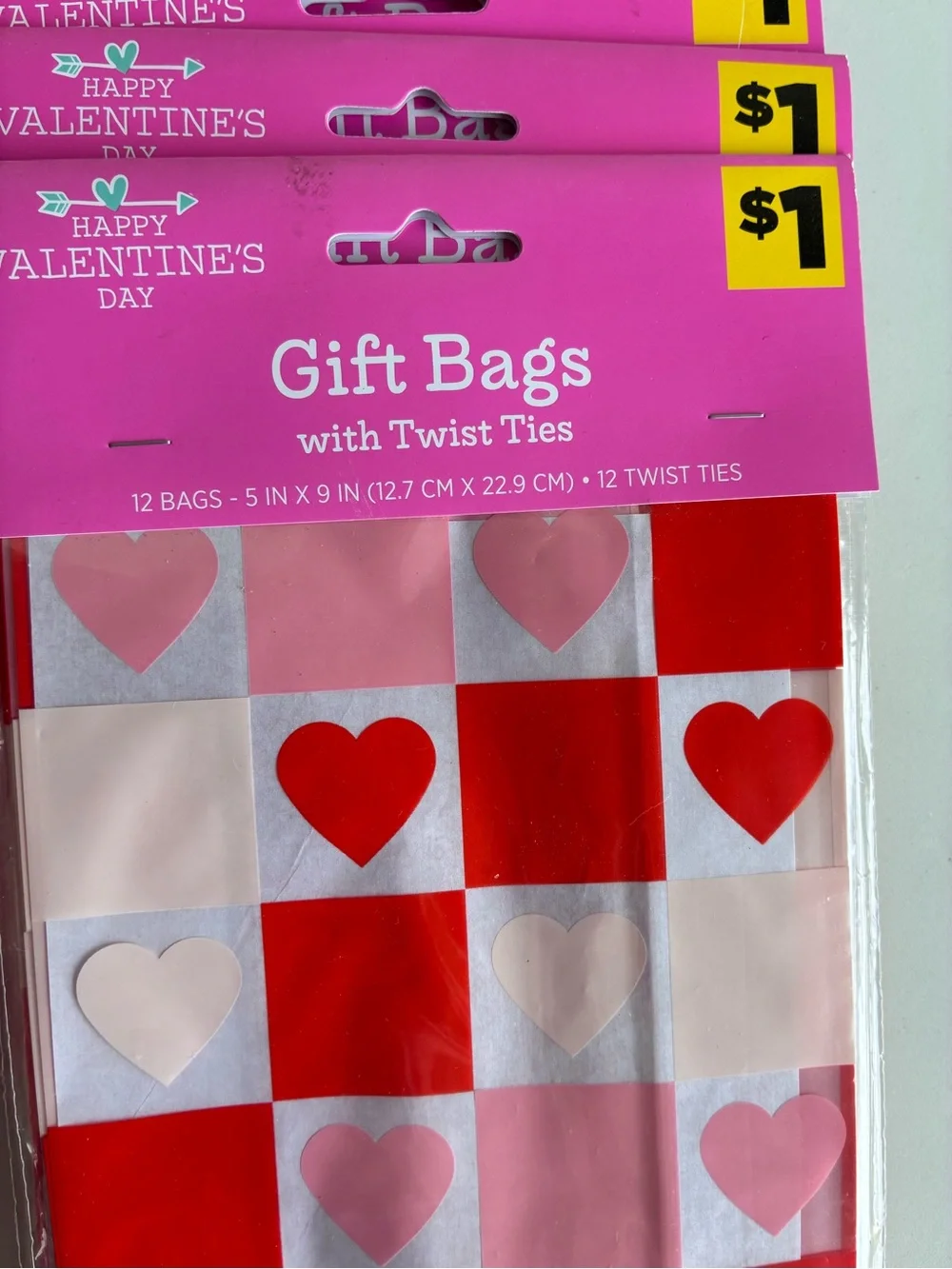 Huge Valentine's Gift Bag & Wrapping Lot 48 Pieces Gift Bags Treat Bags Table Ru