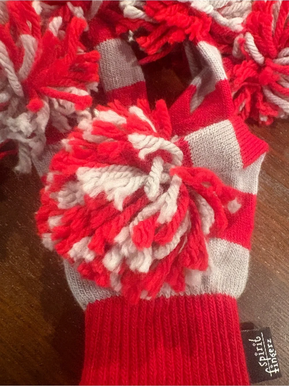 GAME DAY Fingerz Pom Pom Gloves Red & Gray - Adult size
