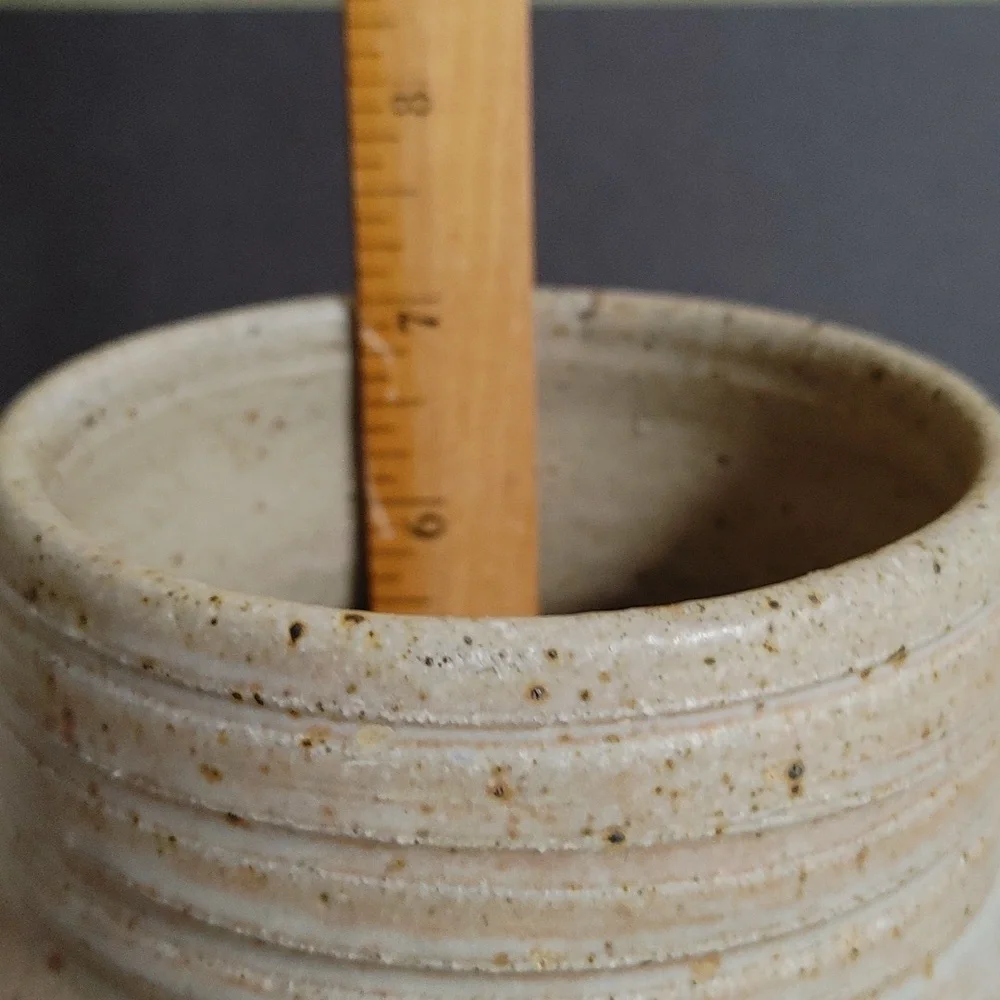 Artisan Ceremic Vase Signed Mary Richardson