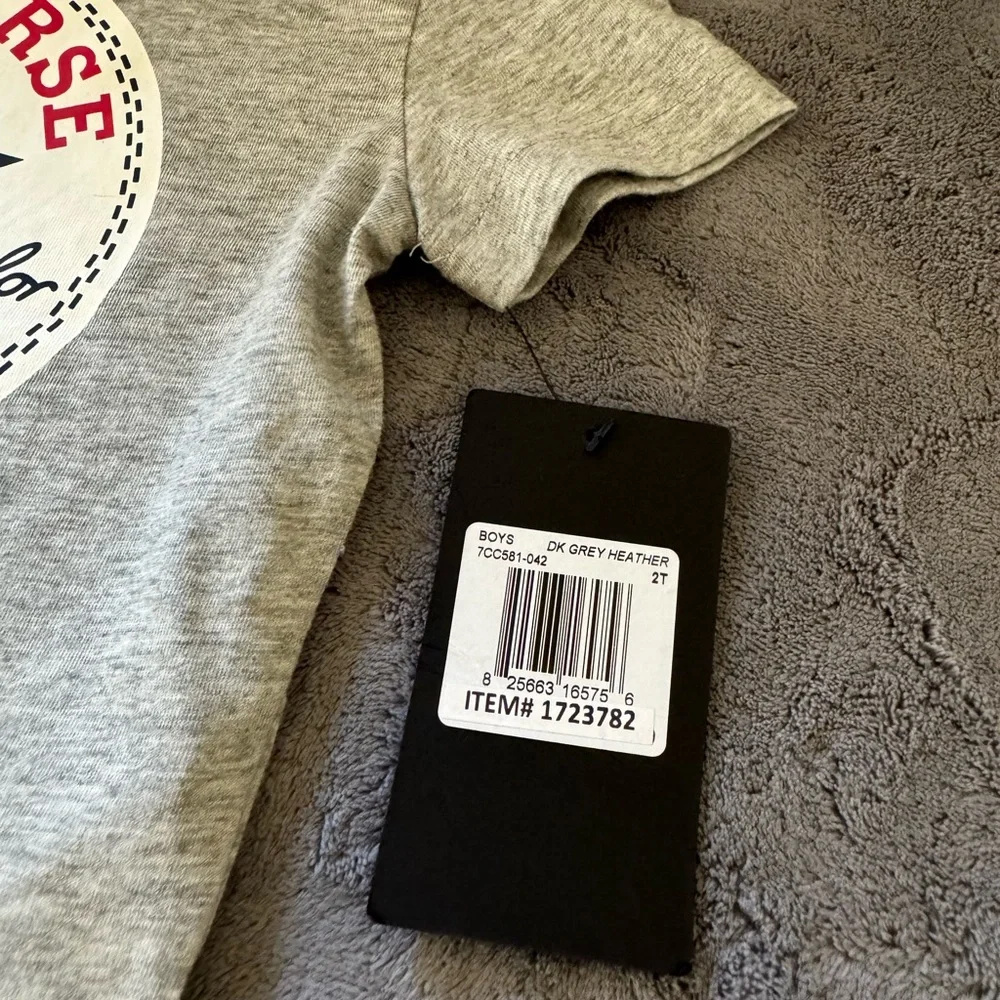 Converse size front logo