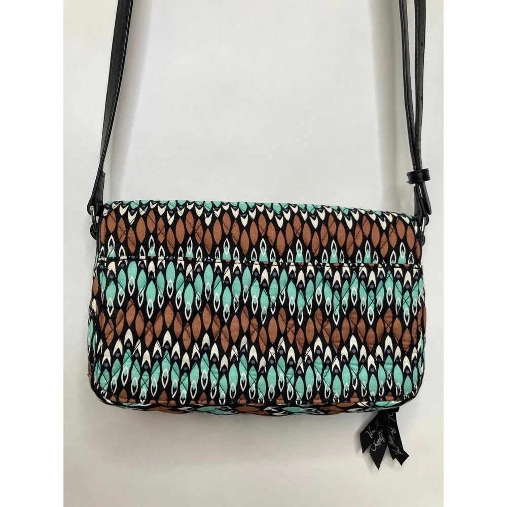 Vera Bradley compact tone pattern