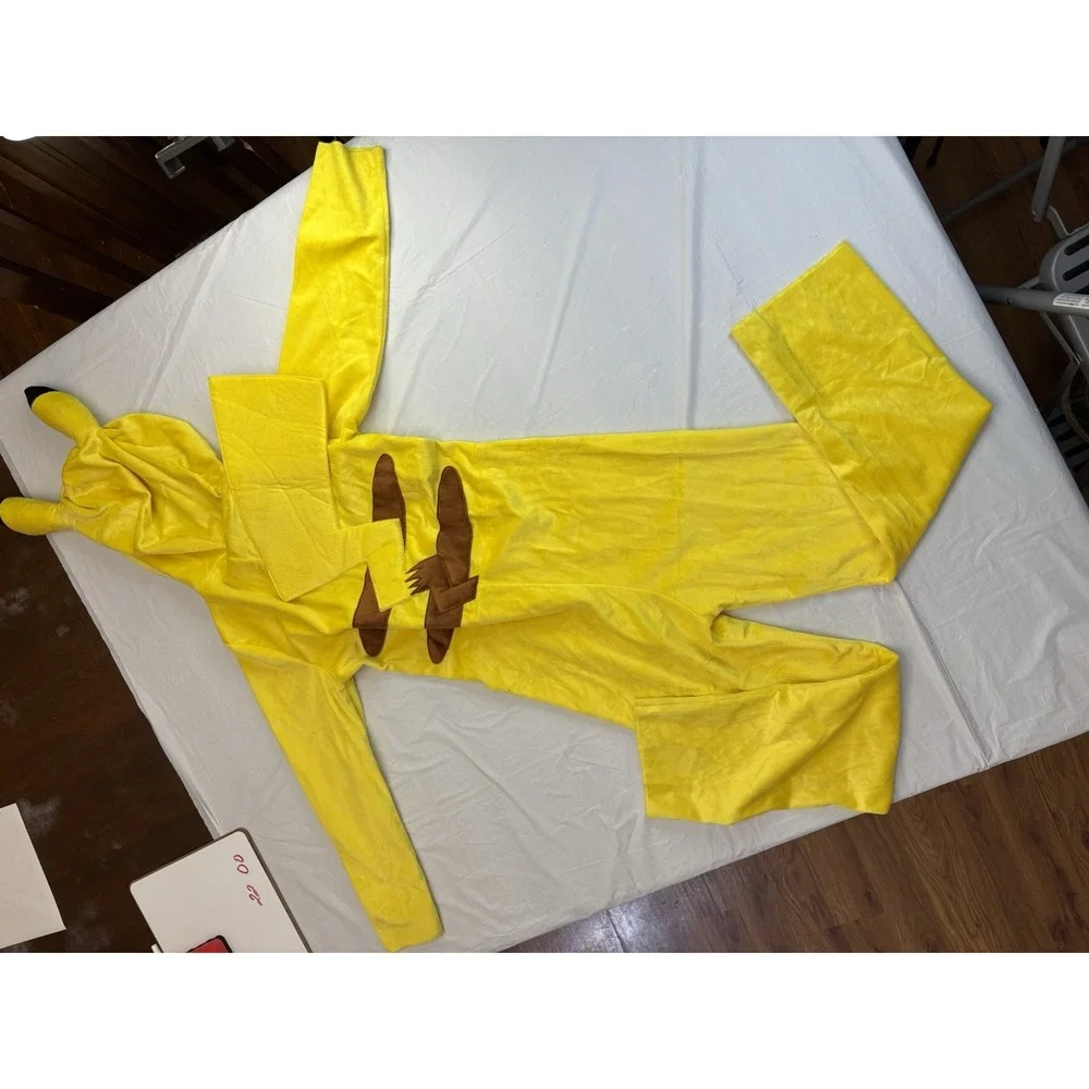 Pikachu One Piece Hooded‎ Halloween Jumpsuit Kids Size (10-12) Costume Fun