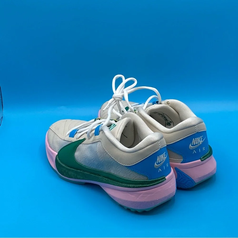 Nike Freak 5 The hard‎ way edition